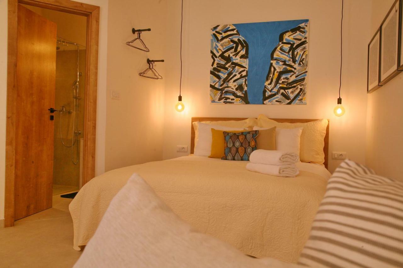 House Bava Hotel Vis Kültér fotó